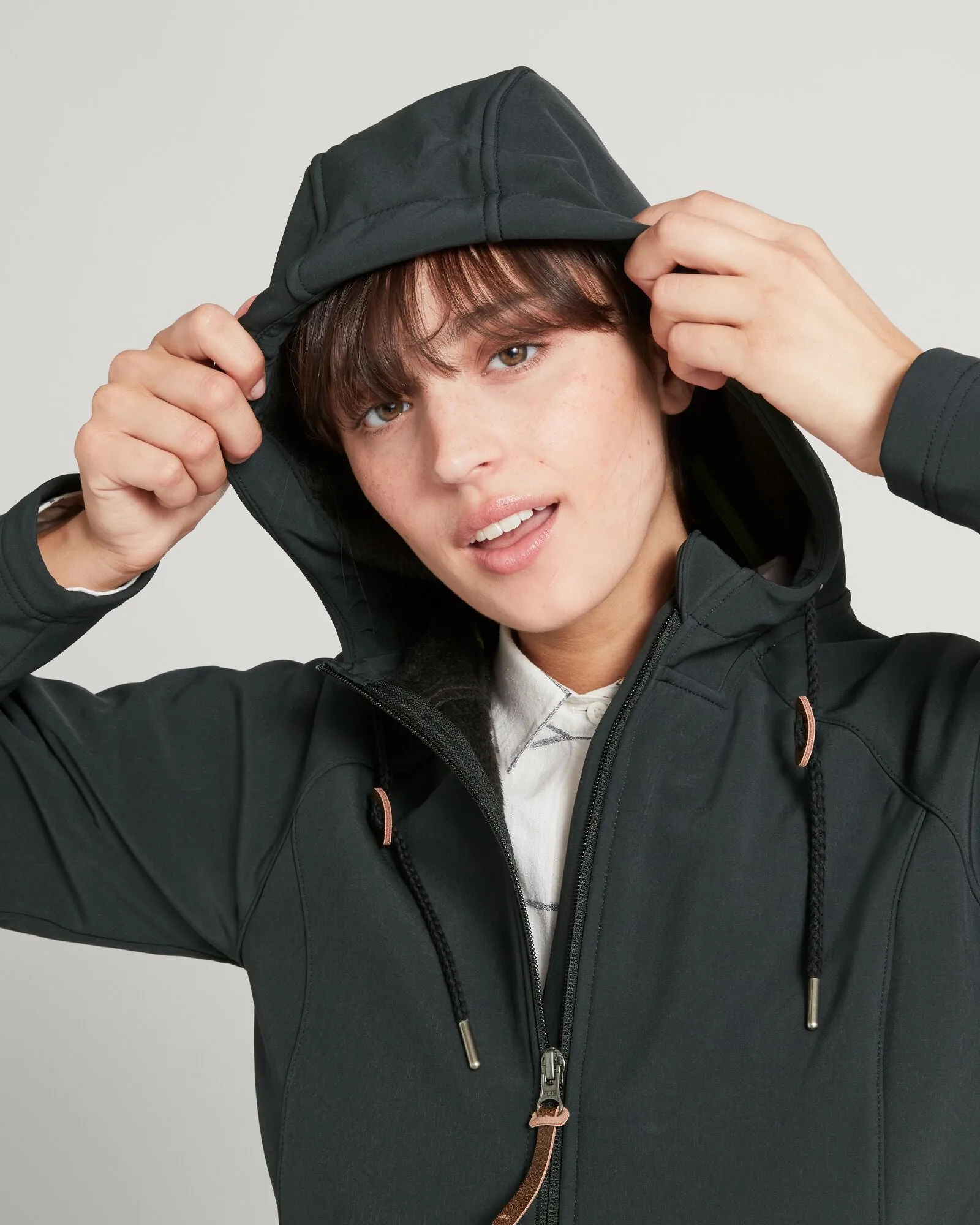 Malazan Women's Softshell Jacket - Black
