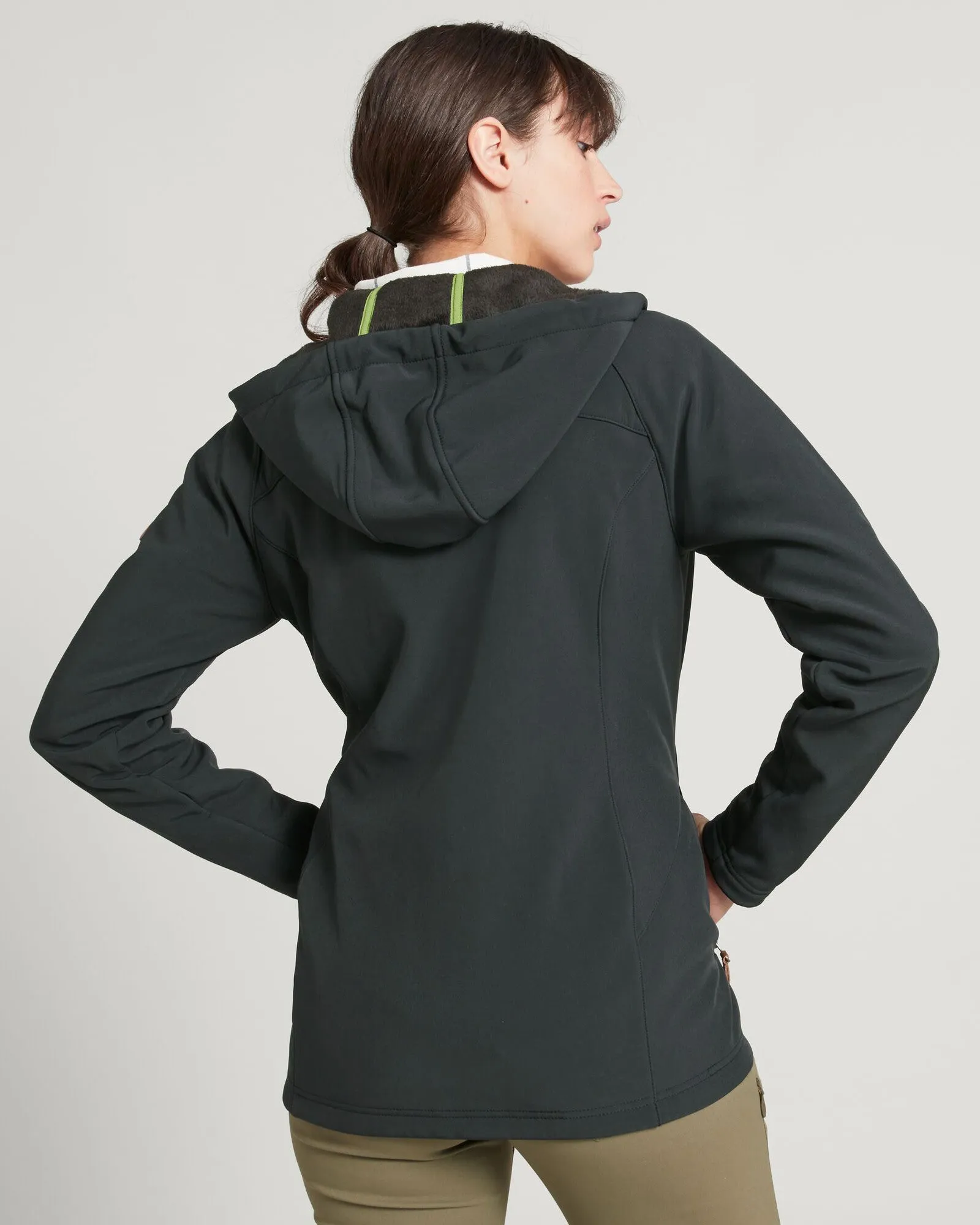 Malazan Women's Softshell Jacket - Black